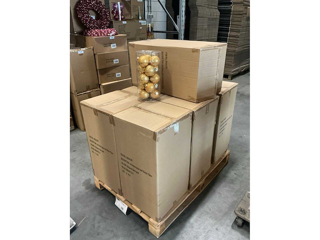 Partij glazen kerstballen 80mm 15/tube pearl dark gold (56 tubes) - afbeelding 3 van  4