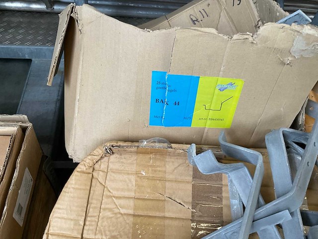 Partij gootbeugels - afbeelding 3 van  3