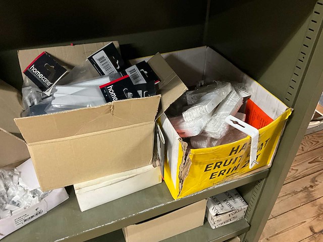 Partij gordijnrails onderdelen en bevestigingsmateriaal - afbeelding 19 van  29