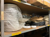 Partij gordijnstof en accessoires - afbeelding 22 van  49