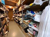 Partij gordijnstof en accessoires - afbeelding 12 van  49