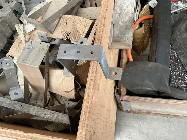 Partij gordinglas- en balkdragers - afbeelding 3 van  3