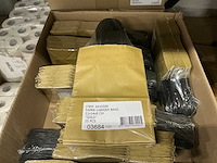 Partij gouden papieren tasjes 21x14x8cm (4475x) - afbeelding 5 van  6