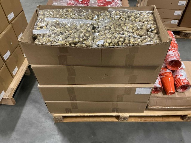 Partij goudkleurige decoratie bollen (80x) - afbeelding 3 van  4