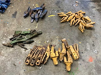 Partij graafbak tand adapters - afbeelding 1 van  5