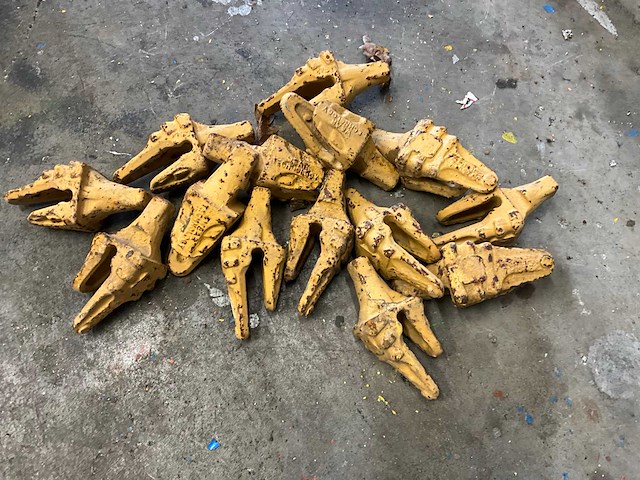 Partij graafbak tand adapters - afbeelding 4 van  5