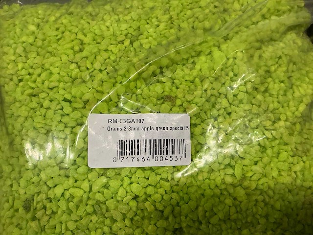 Partij grains 2-3mm apple green special 5 (100x) - afbeelding 2 van  3