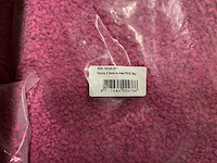 Partij grains 2-3mm fuschia p227c 5kg per zak (17x) - afbeelding 2 van  2