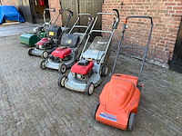 Partij grasmaaiers - afbeelding 12 van  21