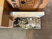 Partij gravograph lettersets, elektromotor en diversen - afbeelding 3 van  7