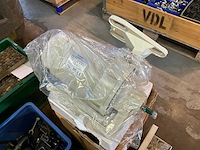 Partij gravograph lettersets, elektromotor en diversen - afbeelding 4 van  7