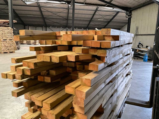 Partij grenen balken 80-180x6,5x4,5 cm - afbeelding 4 van  8