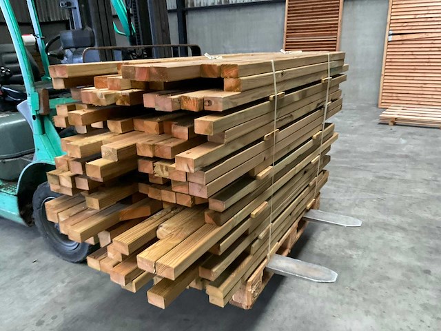 Partij grenen balken 80-180x6,5x4,5 cm - afbeelding 4 van  8