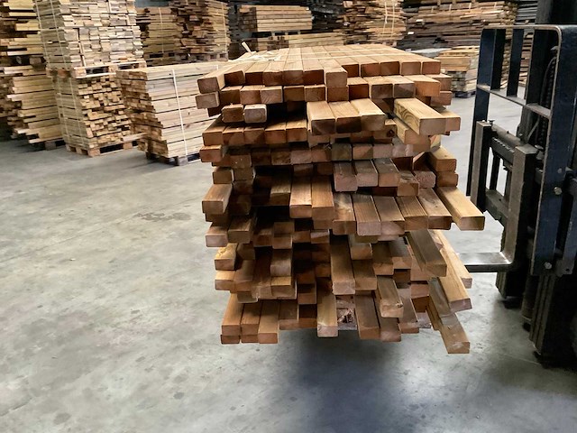 Partij grenen balken 80-180x6,5x4,5 cm - afbeelding 2 van  9