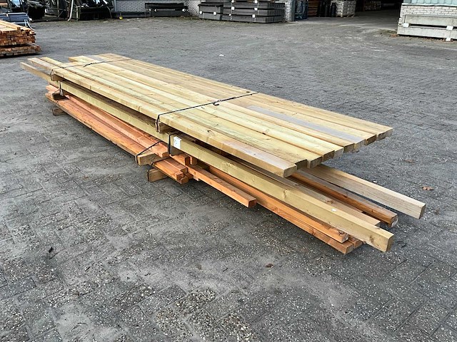 Partij grenen & douglas regels - afbeelding 1 van  4