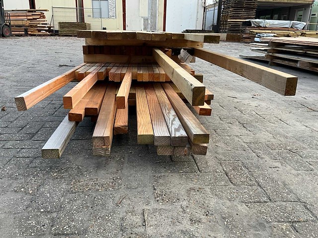 Partij grenen & douglas regels - afbeelding 3 van  4