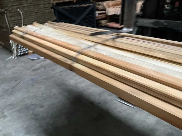 Partij grenen latten geïmpregneerd - afbeelding 3 van  8