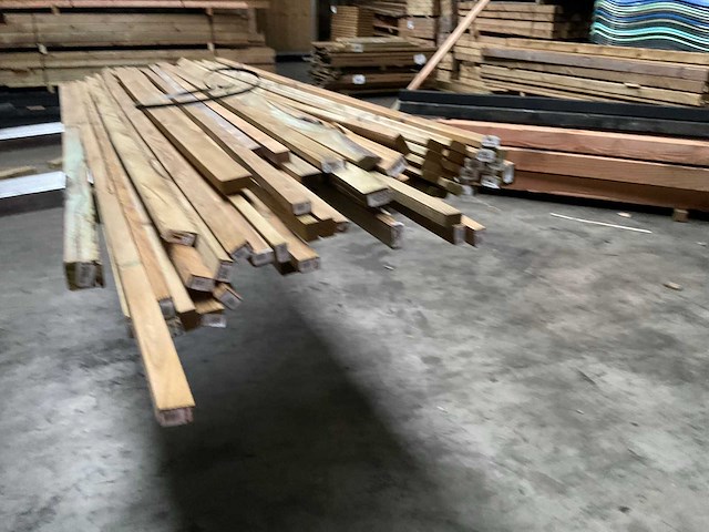 Partij grenen latten geïmpregneerd - afbeelding 7 van  8
