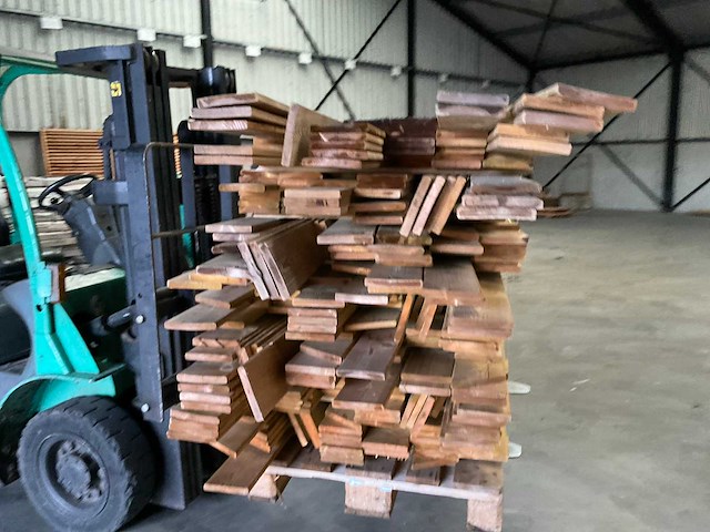 Partij grenen planken 80-180x14x1,8 cm - afbeelding 3 van  8