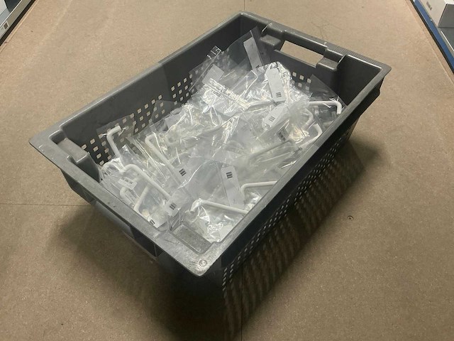 Partij grepen mini kunststof wit 128mm - afbeelding 1 van  4