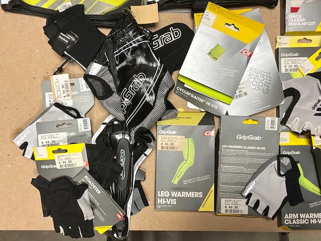 Partij gripgrab fietskleding en accessoires (26x) - afbeelding 3 van  5