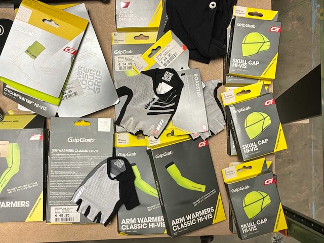 Partij gripgrab fietskleding en accessoires (26x) - afbeelding 4 van  5