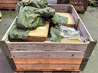 Partij groene overalls - afbeelding 5 van  5