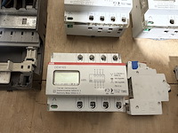 Partij groepenkast componenten w.o. diverse schakelaars abb, eaton, schneider electric - afbeelding 17 van  17