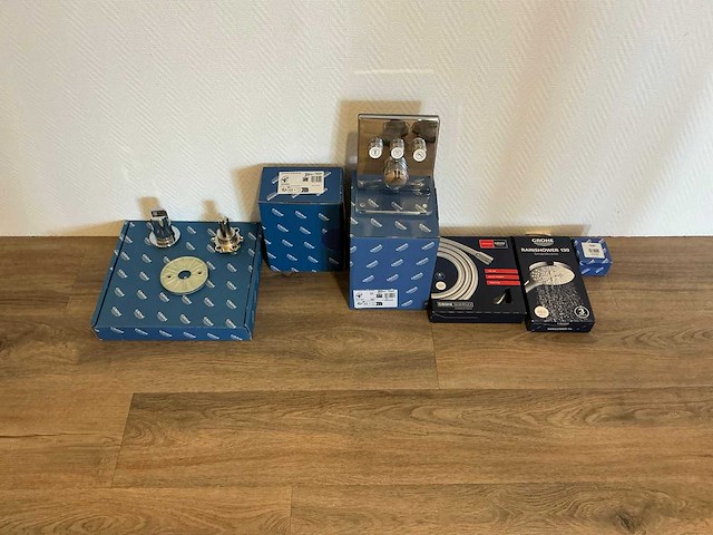 Partij grohe sanitair - afbeelding 1 van  7