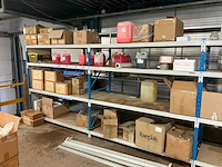 Partij grondstoffen en verpakkingsmaterialen - afbeelding 1 van  32