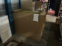 Partij grondstoffen en verpakkingsmaterialen - afbeelding 14 van  32