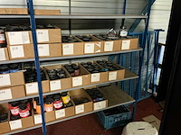 Partij grondstoffen en verpakkingsmaterialen - afbeelding 19 van  32