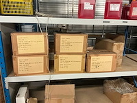 Partij grondstoffen en verpakkingsmaterialen - afbeelding 27 van  32