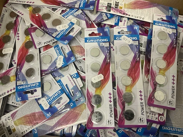 Partij grundig lithium batterijen (181 verpakkingen) - afbeelding 2 van  3