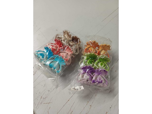 Partij haarklemmen klein mix van kleur 46 sets a 6 - afbeelding 1 van  5