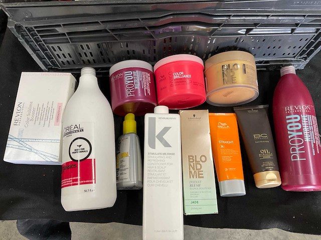 Partij haarverzorgingsproducten - afbeelding 1 van  2