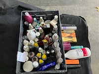 Partij haarverzorgingsproducten - afbeelding 1 van  1