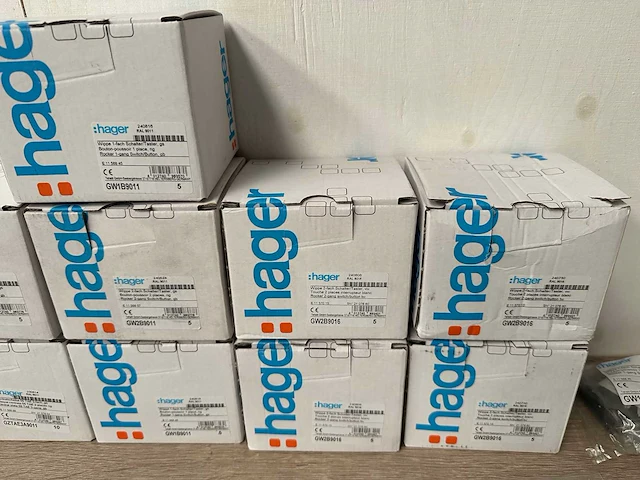 Partij hager installatiemateriaal, ca 54 verpakkingen - afbeelding 3 van  6
