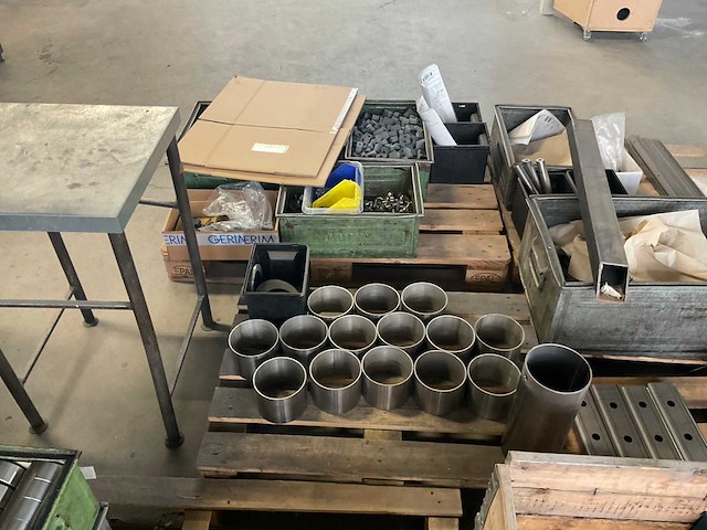 Partij halffabricaat en divers - afbeelding 10 van  16