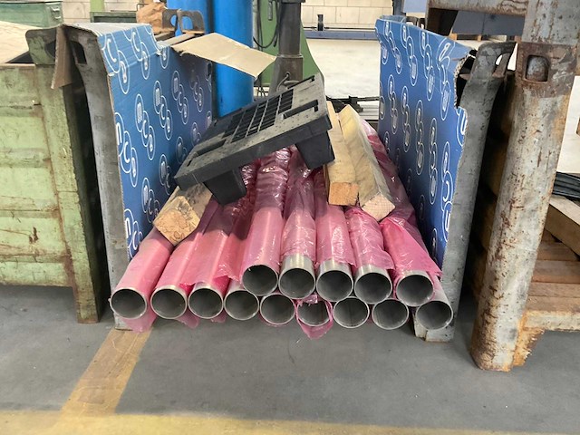 Partij halffabricaat en divers - afbeelding 4 van  16