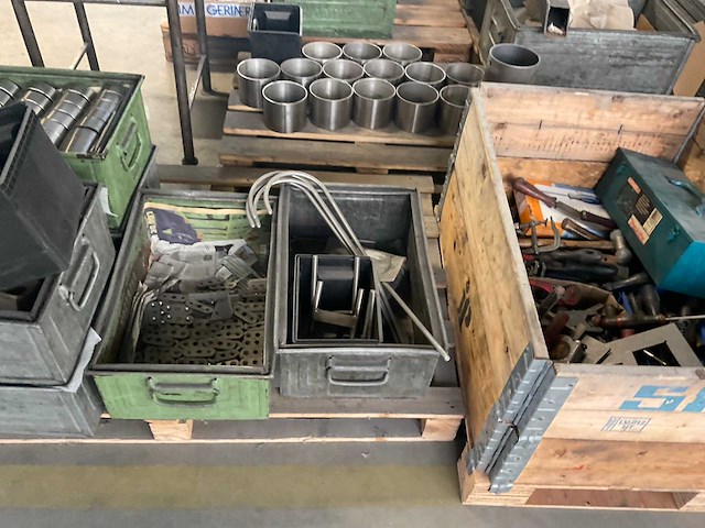 Partij halffabricaat en divers - afbeelding 8 van  16