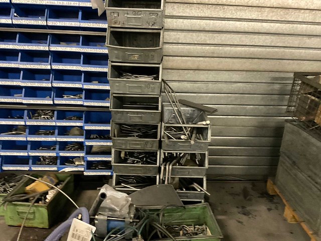 Partij halffabricaat en divers - afbeelding 11 van  30