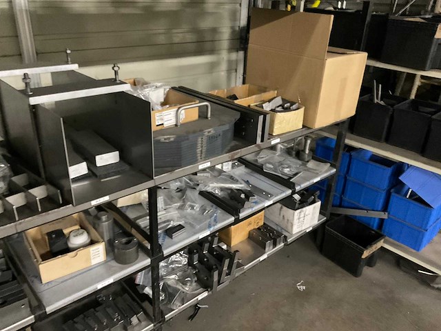 Partij halffabricaat en divers - afbeelding 17 van  30