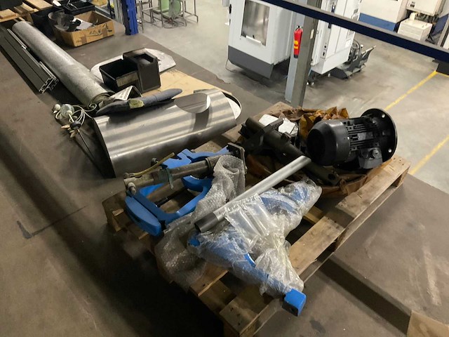 Partij halffabricaat en divers - afbeelding 18 van  30