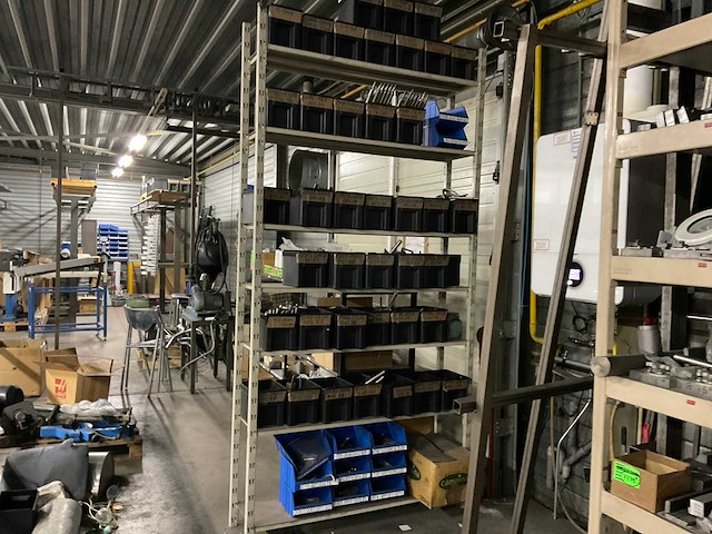 Partij halffabricaat en divers - afbeelding 19 van  30