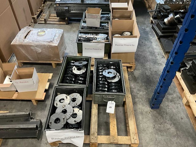 Partij halffabricaat - afbeelding 1 van  9