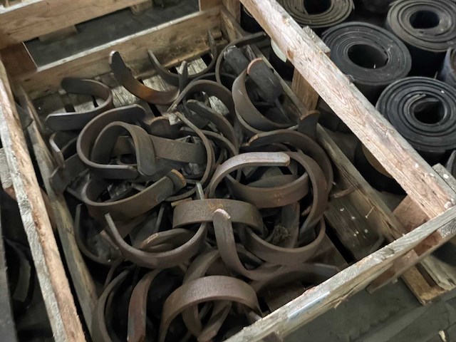 Partij halffabricaten - afbeelding 1 van  2