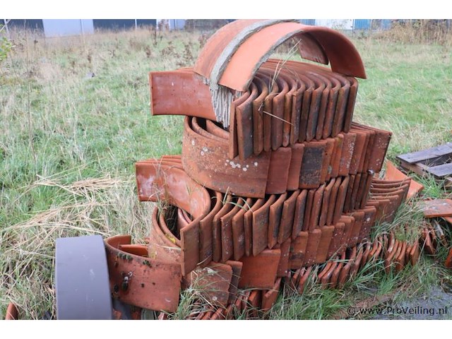 Partij halfronde monnikspannen - afbeelding 2 van  5