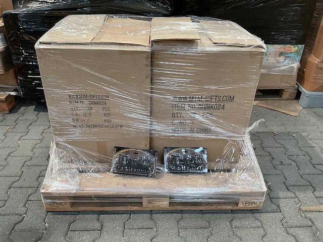 Partij handdoek hangers - bedroom scene (90x) - afbeelding 2 van  4