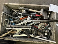 Partij handgereedschap en 1 pneumatische slagmoersleutel - afbeelding 3 van  10